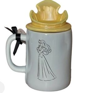 NWT Rae Dunn Disney sleeping beauty mug with lid